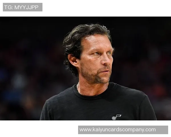 摩纳哥主帅许特尔面临下课危机俱乐部积极寻找新任教练人选 摩纳哥主帅许特尔面临下课危机俱乐部积极寻找新任教练人选