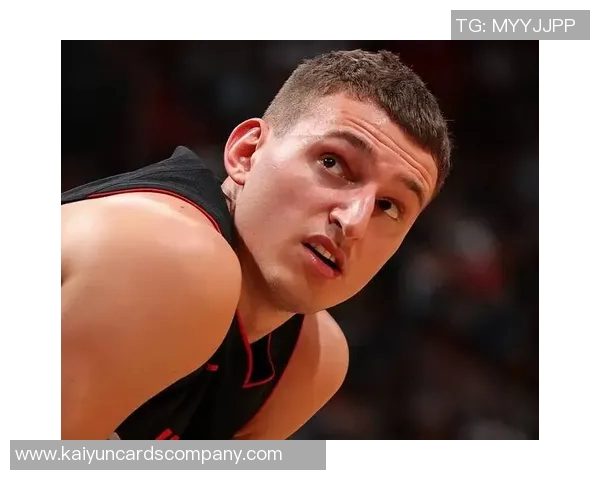 沃特福德替补表现出色12投7中贡献19分9篮板7助攻1抢断1盖帽