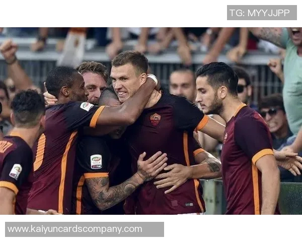 罗马昔日英雄重聚哲科赛后亲吻德罗西感动全场