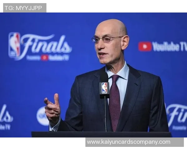 萧华谈罗齐尔薪资困境前所未见将与热火进行深入协商解决方案 萧华谈罗齐尔薪资困境前所未见将与热火进行深入协商解决方案