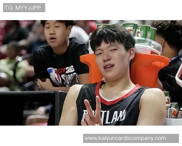 杨瀚森2025赛季精彩表现回顾季前赛单节14分首次首发得分超越周琦