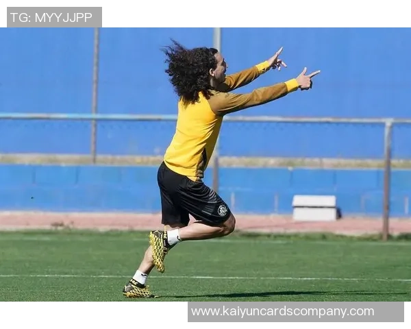 库库雷利亚回忆童年梦想赛前聆听欧冠主题曲激动人心